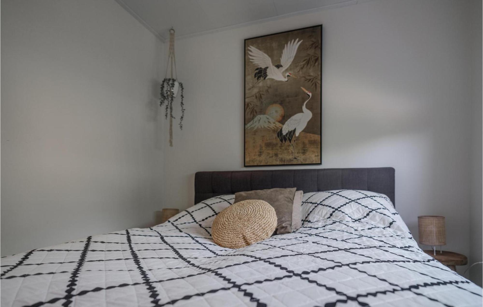 Nice Home In Heinkenszand With Sauna Buitenkant foto